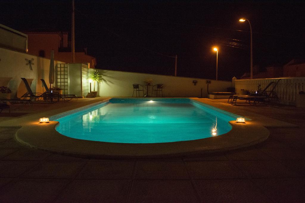 مبيت وإفطار سان ميجيل دي ساليناس Casa Lanjaron المظهر الخارجي الصورة