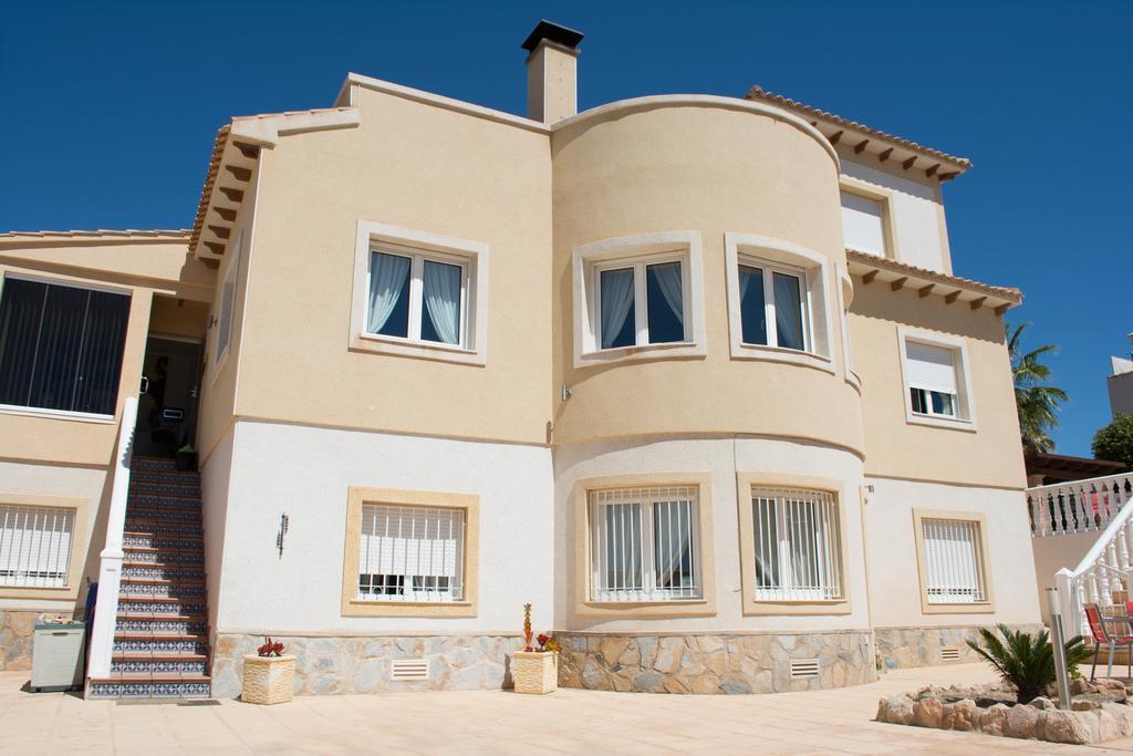 مبيت وإفطار سان ميجيل دي ساليناس Casa Lanjaron المظهر الخارجي الصورة