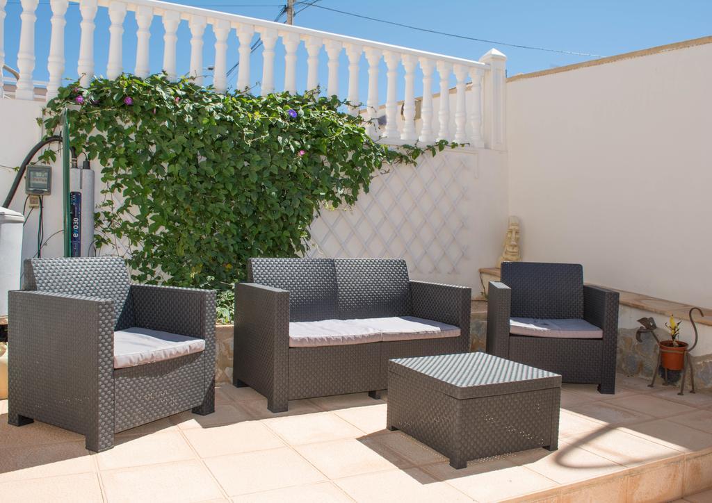 مبيت وإفطار سان ميجيل دي ساليناس Casa Lanjaron المظهر الخارجي الصورة